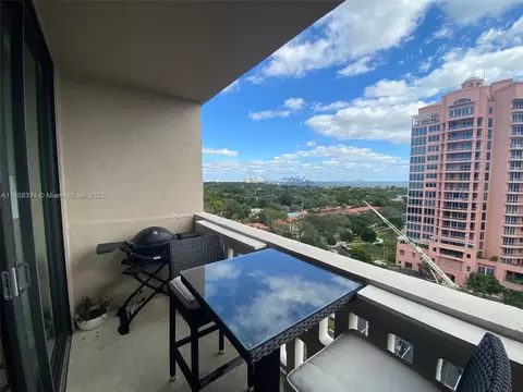 90 Edgewater Dr #1212, Coral Gables, FL 33133