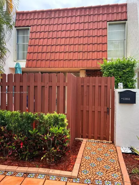 13851 SW 84th St #206, Miami, FL 33183