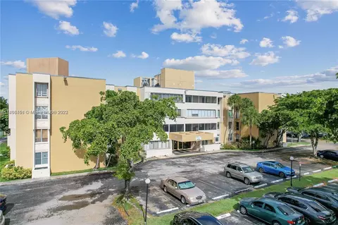 6911 SW 147th Ave #4H, Miami, FL 33193