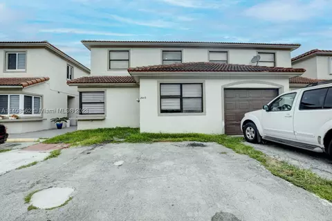 2643 W 60th Pl #101-16, Hialeah, FL 33016