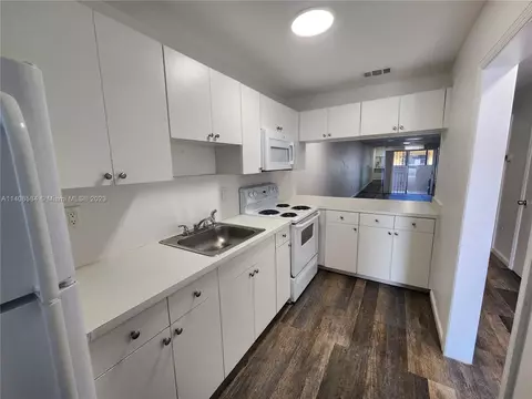 401 SW 109th Ave #17, Sweetwater, FL 33174