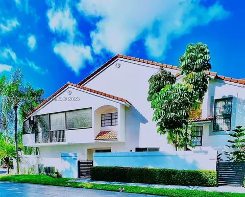 3540 Magellan Cir #511, Aventura, FL 33180