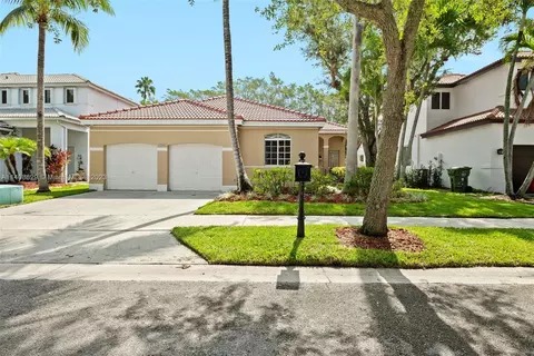1301 Camellia Cir, Weston, FL 33326