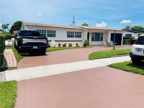 7792 W 14th Ave, Hialeah, FL 33014