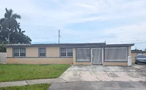 4180 SW 36th St, West Park, FL 33023