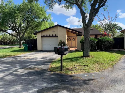 11390 SW 136 Ave, Miami, FL 33186