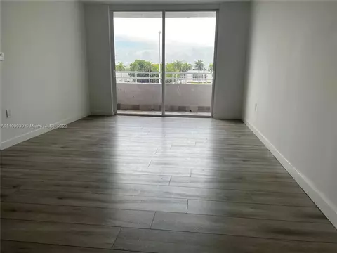 11715 SW 18th St #404, Miami, FL 33175
