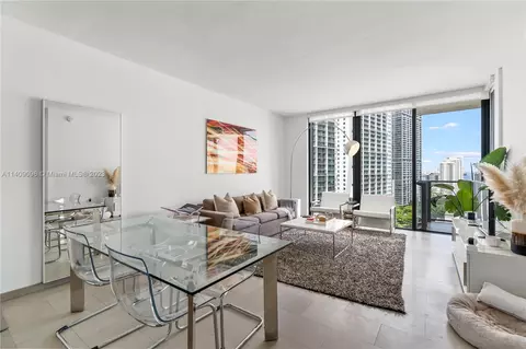 68 SE 6 #1205, Miami, FL 33131
