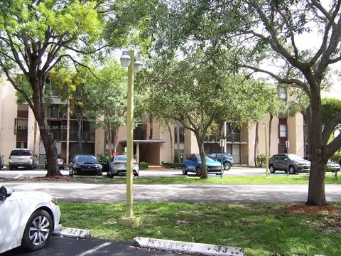 14211 SW Kendall Dr #407E, Miami, FL 33186