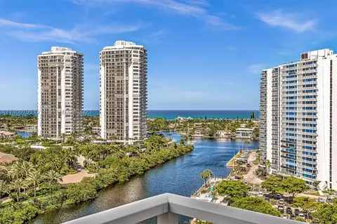 3701 N Country Club Dr #1501, Aventura, FL 33180