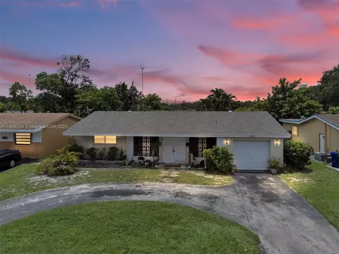 6950 SW 27th Ct, Miramar, FL 33023