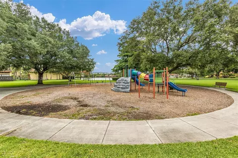 1061 NW 78th Ave, Plantation, FL 33322 photo 34