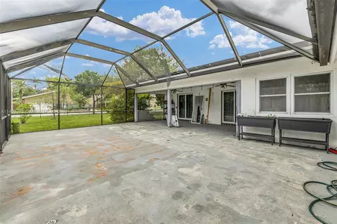 1061 NW 78th Ave, Plantation, FL 33322 photo 28