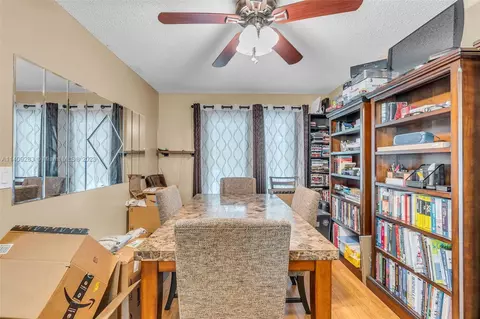 1061 NW 78th Ave, Plantation, FL 33322 photo 12