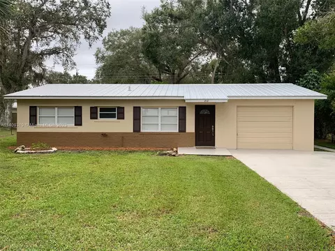 810 SE 9th Ct, Okeechobee, FL 34974