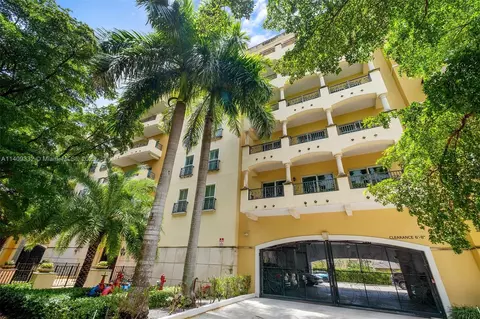 20 Calabria Ave #204, Coral Gables, FL 33134