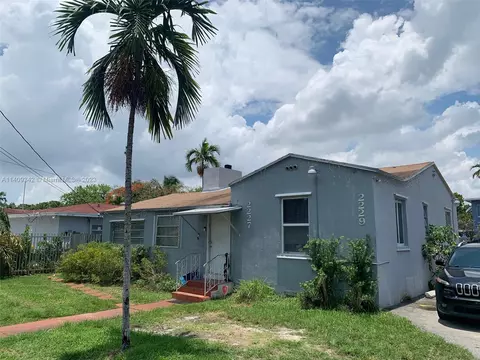 2227 NW 34th St, Miami, FL 33142