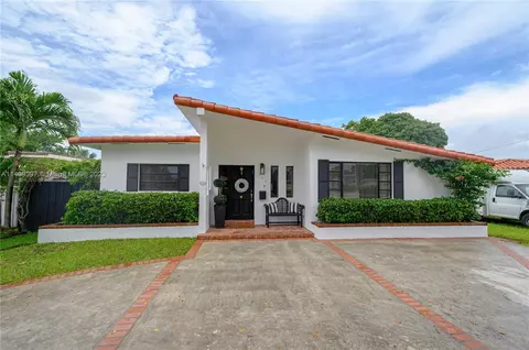 264 Iroquois St, Miami Springs, FL 33166