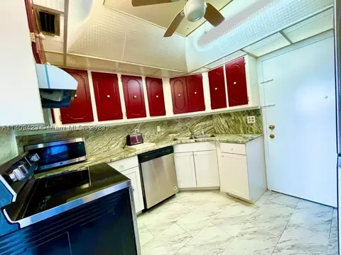 3301 Spanish Moss Ter #701, Lauderhill, FL 33319