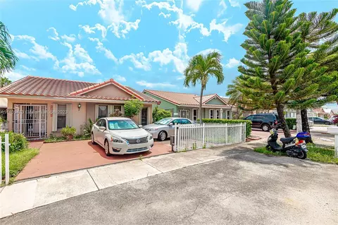 12751 NW 102nd Pl, Hialeah Gardens, FL 33018