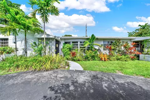 8650 SW 83rd Ct, Miami, FL 33143