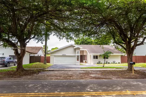 12900 SW 112th St, Miami, FL 33186