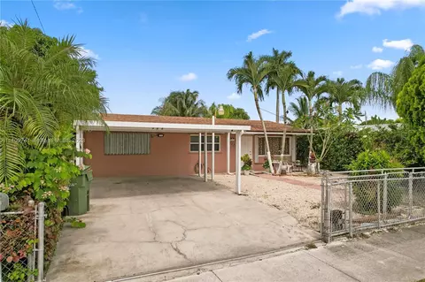 313 NW 9th Ave, Homestead, FL 33030