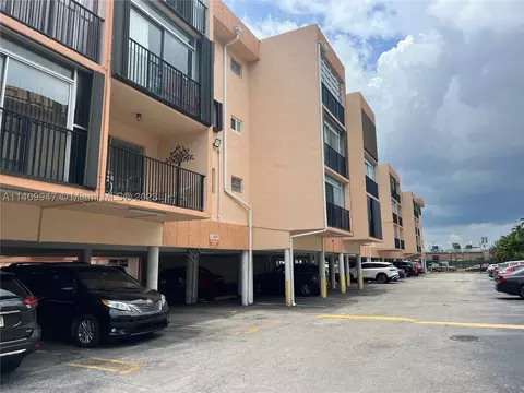 1855 W 60th St #424, Hialeah, FL 33012