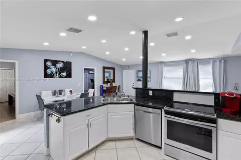 4641 Pine Ridge Rd, Naples, FL 34119 photo 10