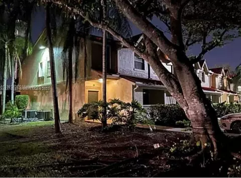 Undisclosed, Hialeah, FL 33015 photo 2