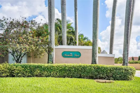 8242 NW 200th Ter, Hialeah, FL 33015