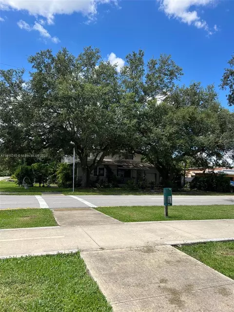 1002 Westward Dr, Miami Springs, FL 33166 photo 2