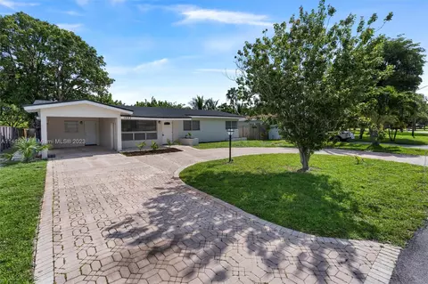 1553 NE 46th St, Oakland Park, FL 33334