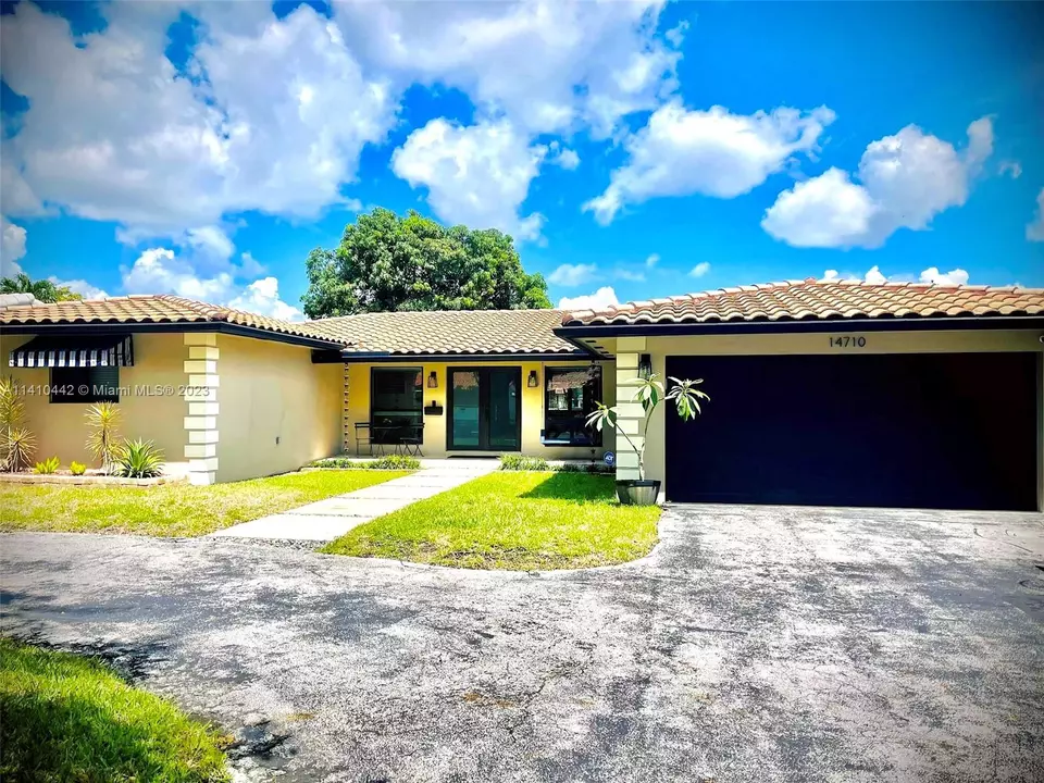  14710 Dade Pine Ave, Miami Lakes, FL 33014 photo 2