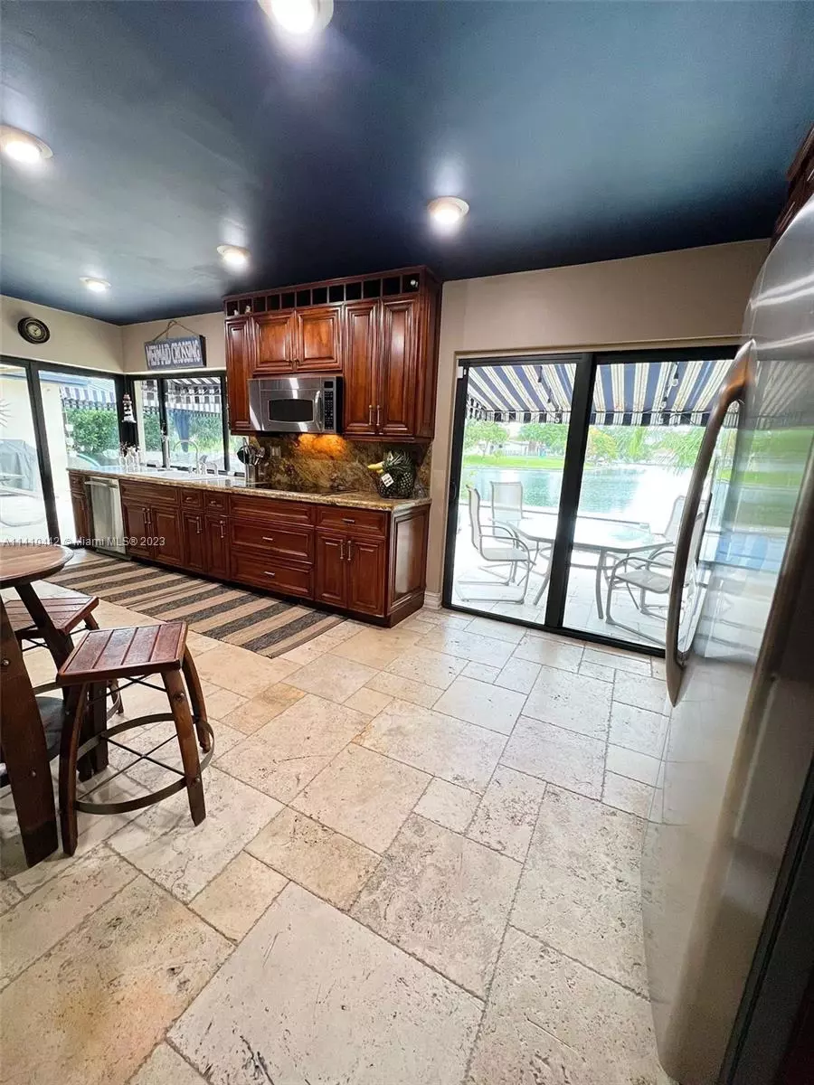  14710 Dade Pine Ave, Miami Lakes, FL 33014 photo 5