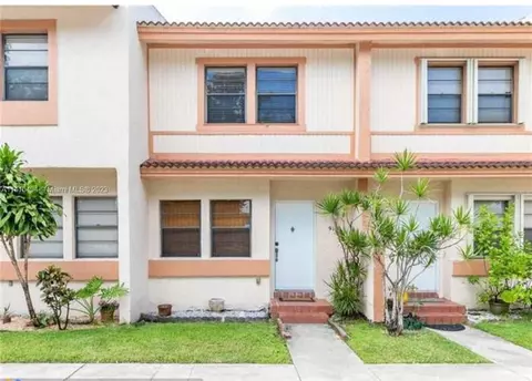 9118 NW 40th St #17, Coral Springs, FL 33065