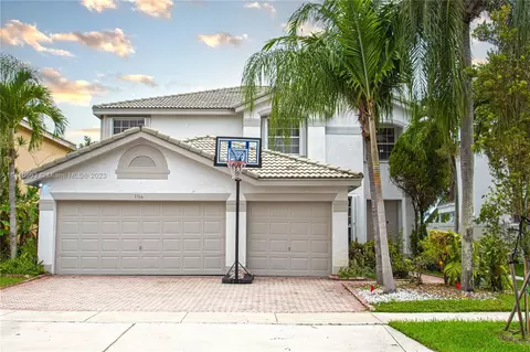 3366 SW 181st Ter, Miramar, FL 33029