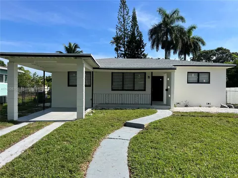 927 NE 145th St, North Miami, FL 33161