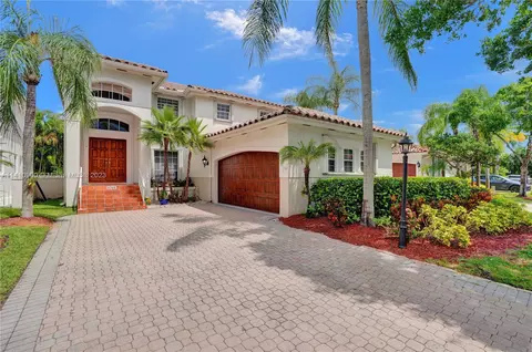 4360 NW 93rd Doral Ct, Doral, FL 33178