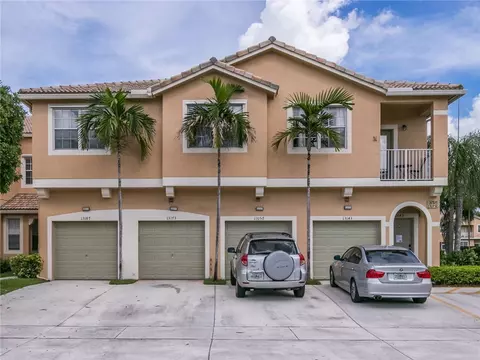 474 Stonemont Dr, Weston, FL 33326
