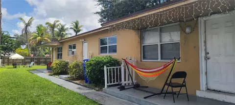 5841 Lincoln St, Hollywood, FL 33021