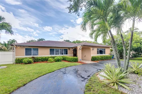 5727 SW 117th Ave, Cooper City, FL 33330
