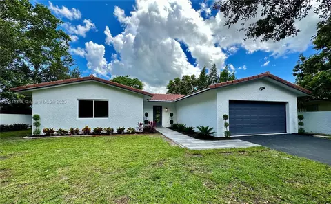 8100 NW 38th St, Coral Springs, FL 33065