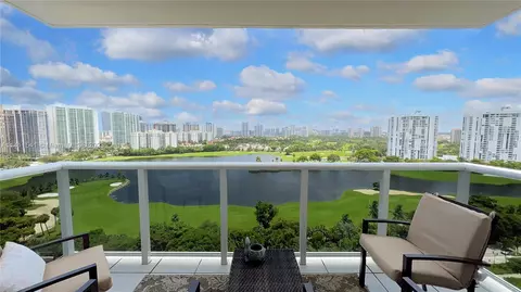 3625 N Country Club Dr #1904, Aventura, FL 33180