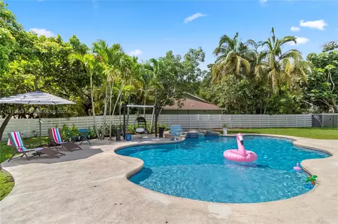 14825 SW 147th Ct, Miami, FL 33196