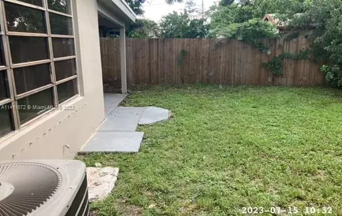 2925 Utopia Dr, Miramar, FL 33023 photo 12