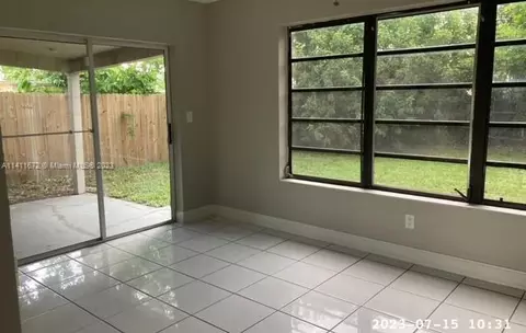 2925 Utopia Dr, Miramar, FL 33023 photo 9