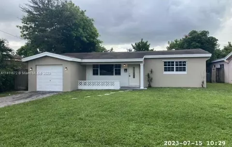 2925 Utopia Dr, Miramar, FL 33023