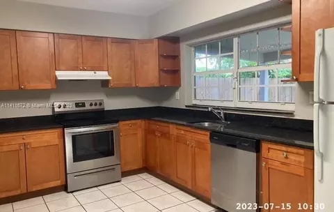 2925 Utopia Dr, Miramar, FL 33023 photo 7