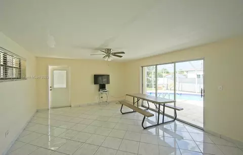 255 E 18 St, Hialeah, FL 33010 photo 10